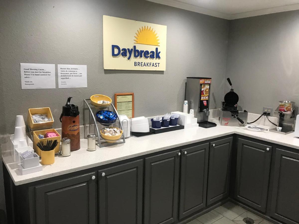Days Inn & Suites By Wyndham Collierville Germantown Area Екстер'єр фото