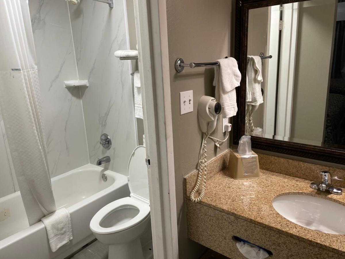 Days Inn & Suites By Wyndham Collierville Germantown Area Екстер'єр фото