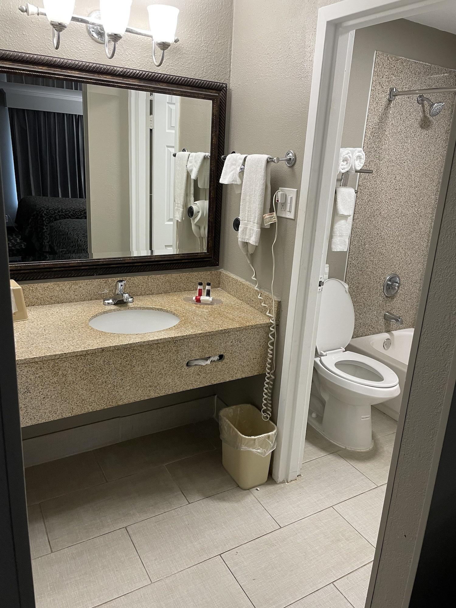 Days Inn & Suites By Wyndham Collierville Germantown Area Екстер'єр фото