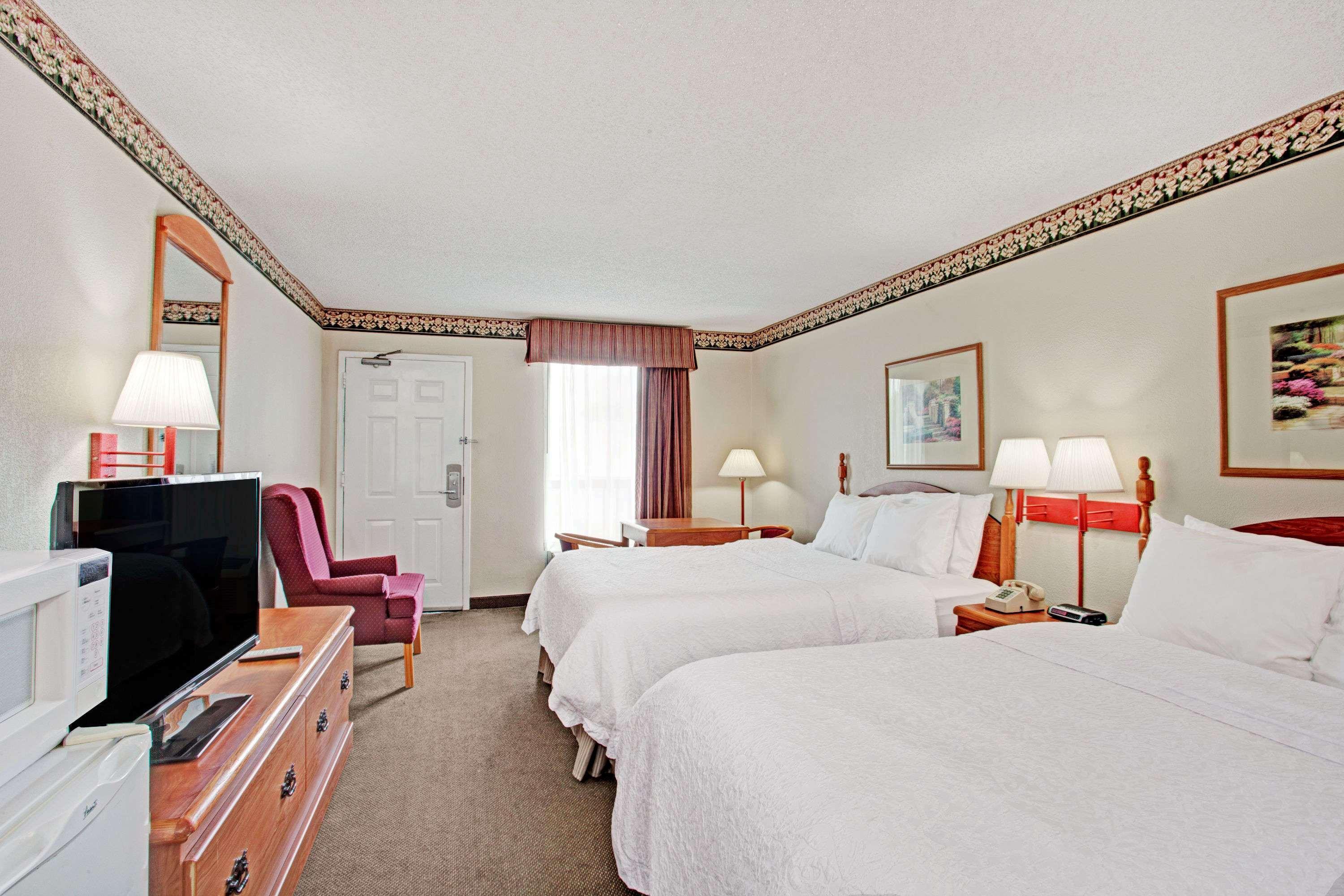 Days Inn & Suites By Wyndham Collierville Germantown Area Екстер'єр фото