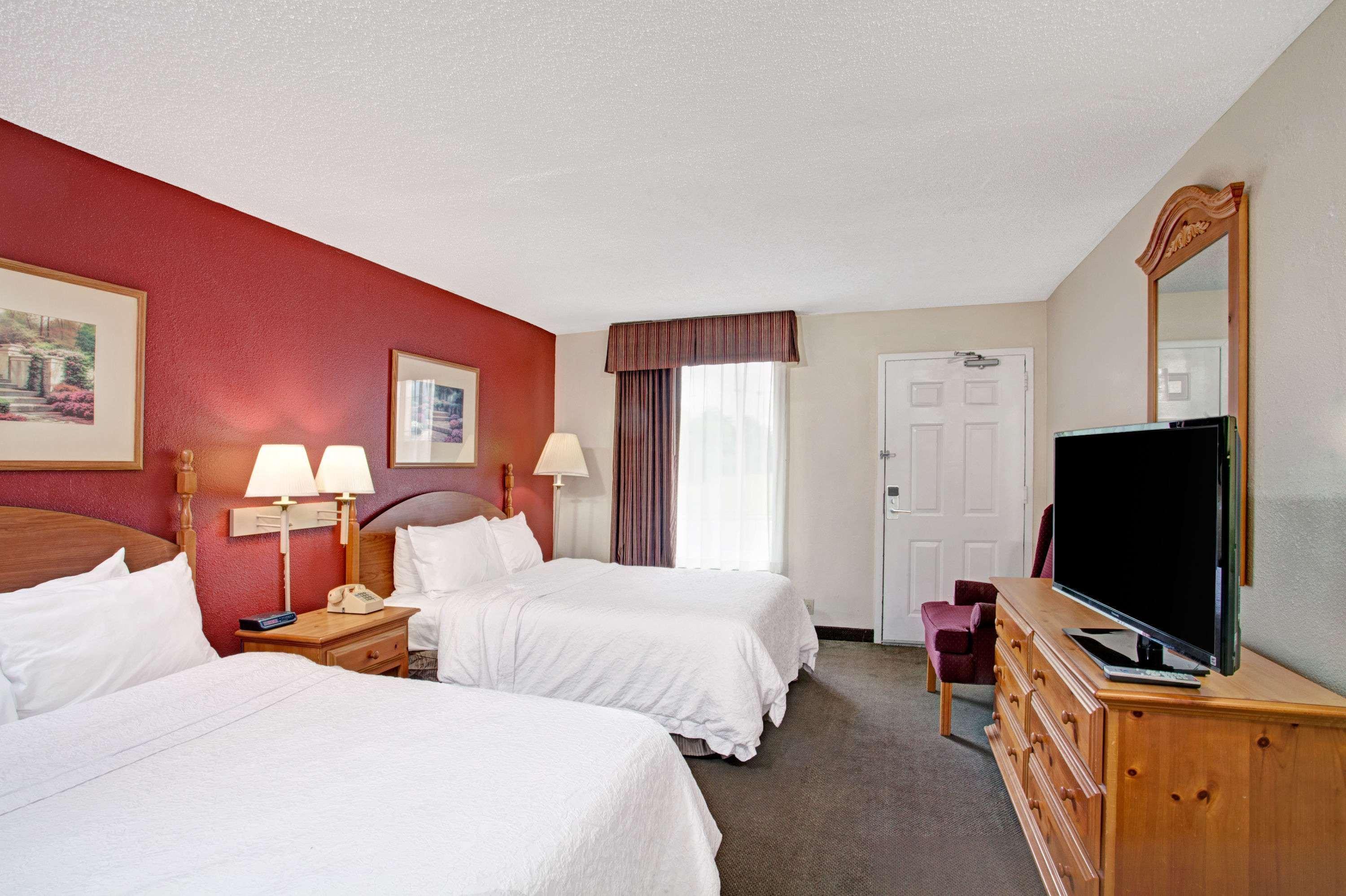 Days Inn & Suites By Wyndham Collierville Germantown Area Екстер'єр фото