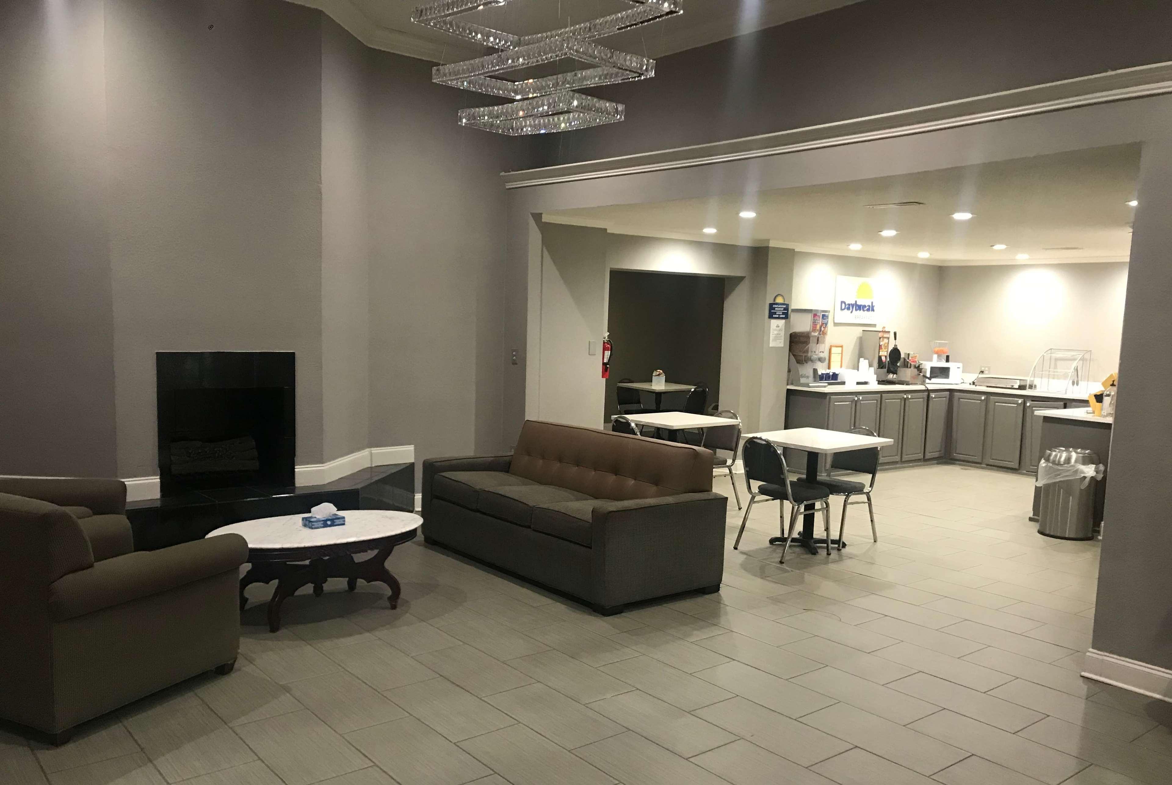 Days Inn & Suites By Wyndham Collierville Germantown Area Екстер'єр фото